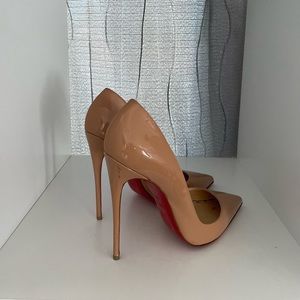 Christian Louboutin So Kate